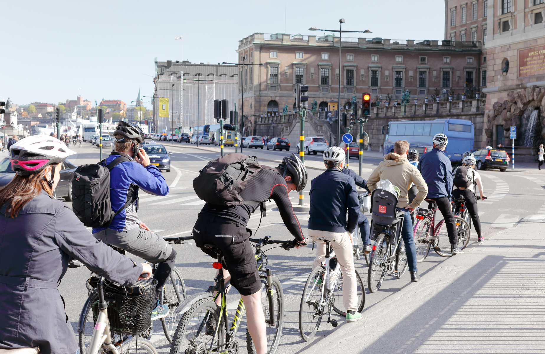 Fa bene alla salute perché il ciclo funzioni, nonostante i gas di scarico
