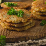 Grönsaksbiffar på bricka