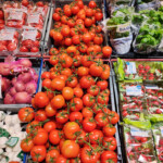 Grönsaker i matbutik