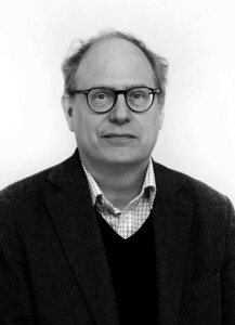 Porträttbild Mattias Kärrholm